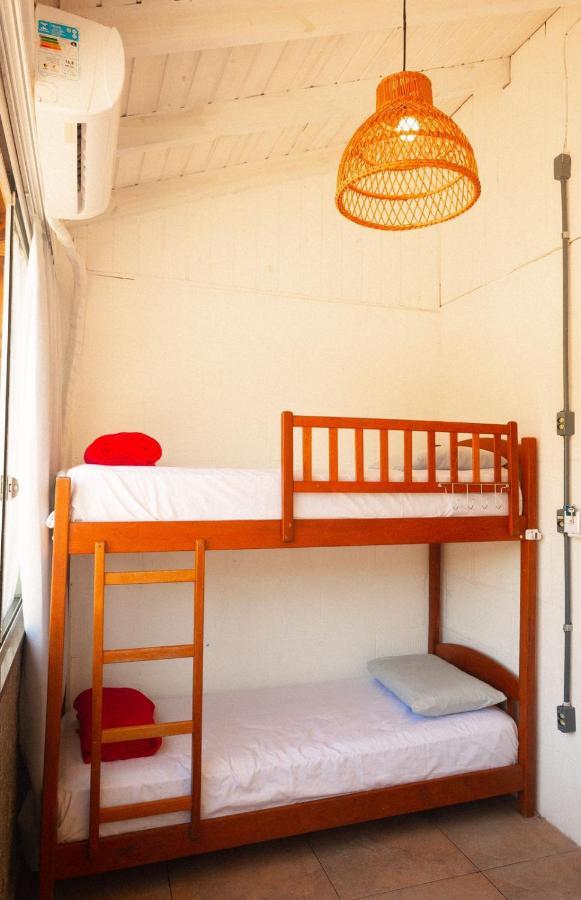 Sea Wolf Surf Hostel ฟลอเรียนอโปลิส ภายนอก รูปภาพ