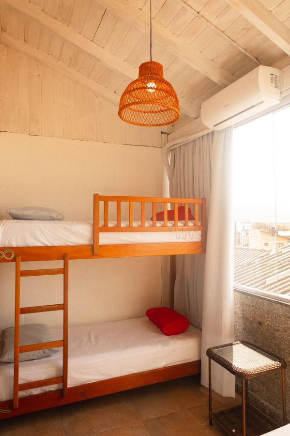 Sea Wolf Surf Hostel ฟลอเรียนอโปลิส ภายนอก รูปภาพ